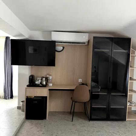 Mistral Hotel