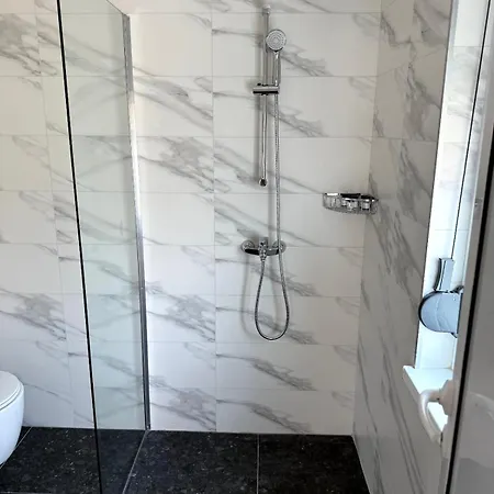 Mistral ホテル 3*