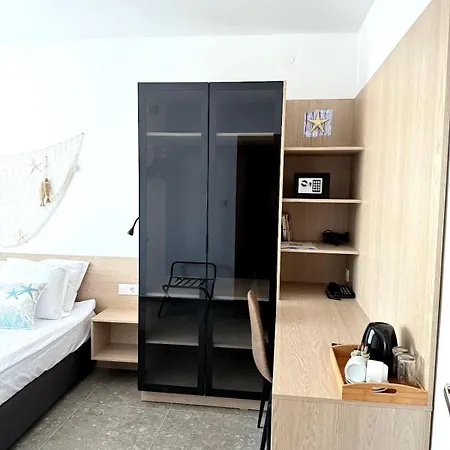 Mistral 네세부르